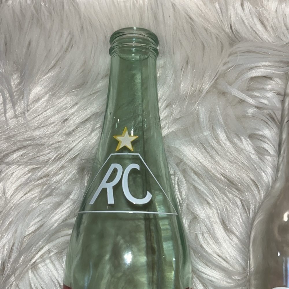 Set of 2 vintage soda pop bottles. RC Cola Frostop orange soda. - Picture 3 of 6